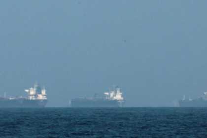 ABŞ İran neftinə niyə güzəştlər etdi? - TƏFƏRRÜATLAR