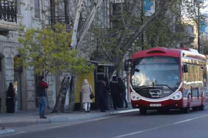 Bakıda bağlanan yollar açılıb