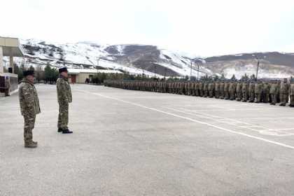 Baş Qərargah rəisi hərbi hissələrdə olub