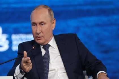 Putin: Qərb dövlətləri Ukraynanı müstəmləkəyə çevirib