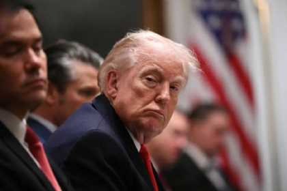 Tramp İranla ticarət edən ölkələrə rüsum tətbiq edib