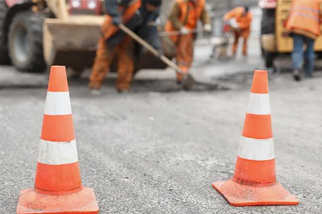 Bakıda daha iki ərazidə yollar təmir edilib