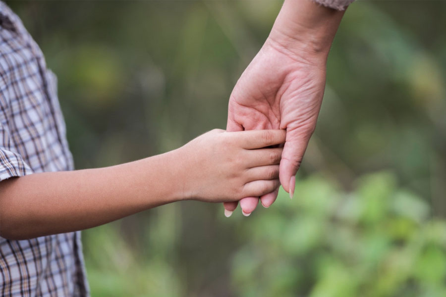 Azərbaycanda himayədar ailələrə verilən uşaqların sayı açıqlanıb