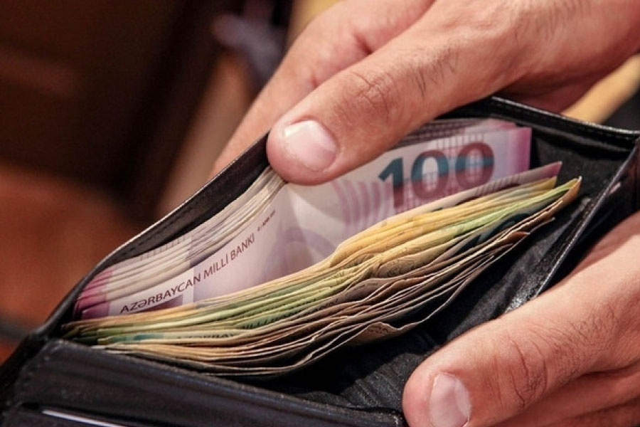 Azərbaycanda orta aylıq əmək haqqı artıb