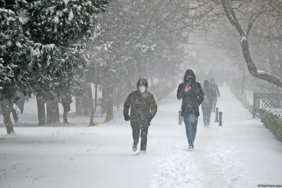 Bəzi rayonlara qar yağıb - FAKTİKİ HAVA