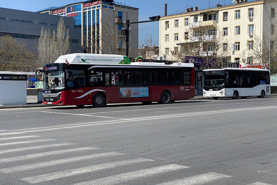 BNA: 131 avtobusun hərəkət intervalında gecikmələr var