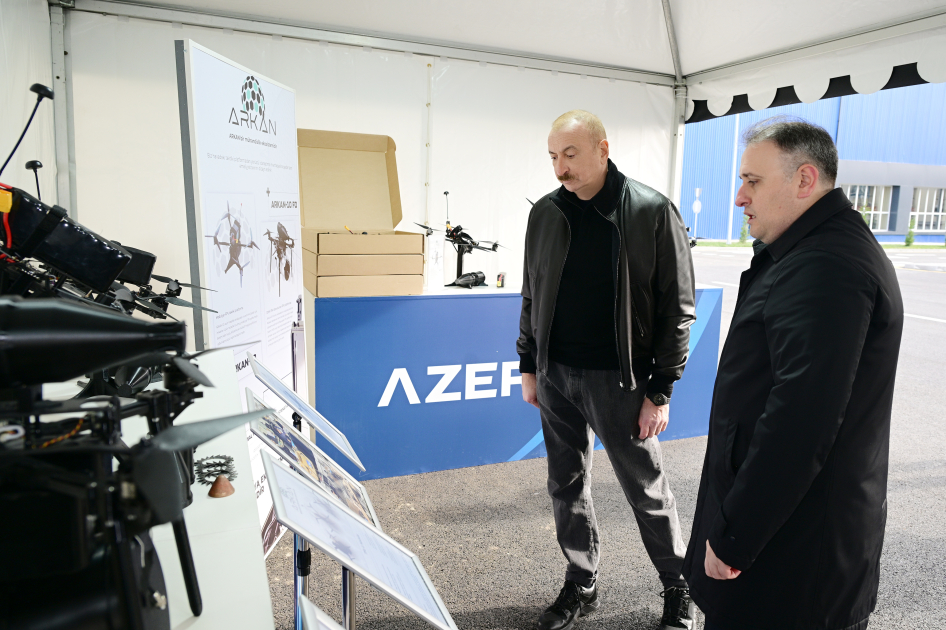 İlham Əliyev silah zavodunun açılışında - FOTO