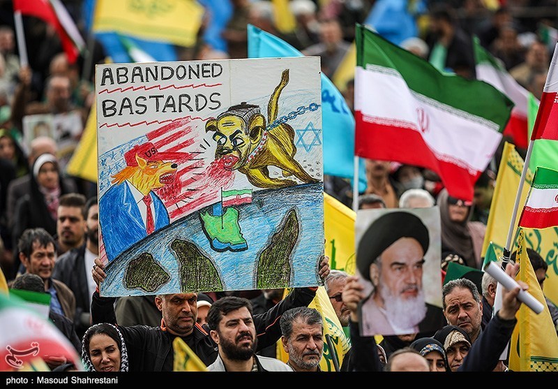 İran xalqı inqilabın qələbəsinin ildönümünü qeyd edir - FOTOLAR