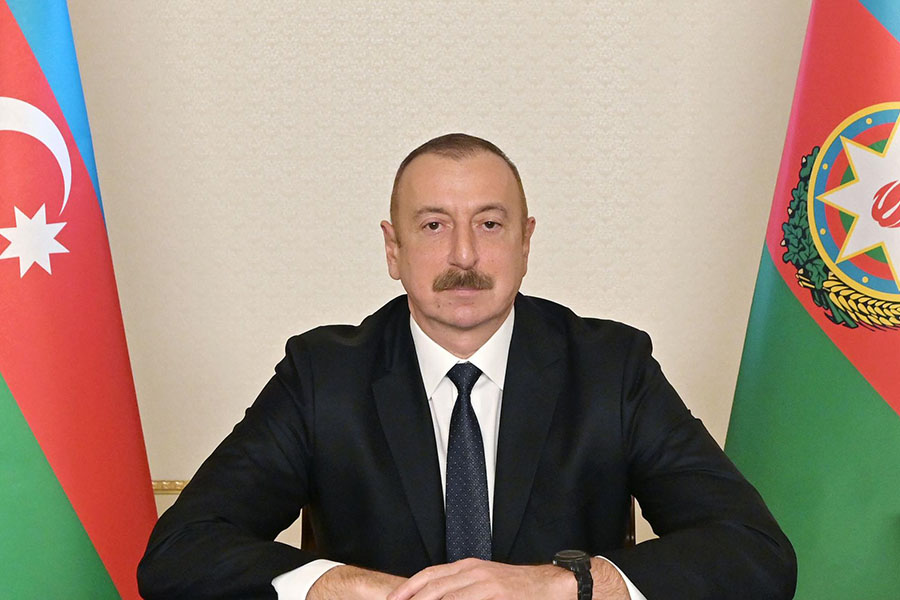 İlham Əliyev Soçiyə işgüzar səfərə gedib