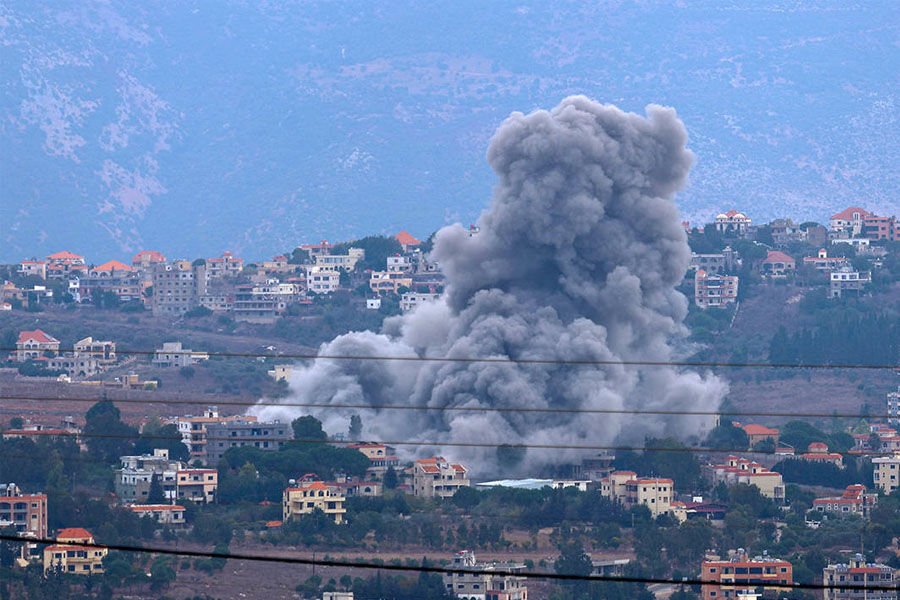 İsrail Livana intensiv hava hücumları həyata keçirib