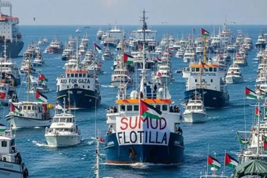 İsrail Qlobal Sumud Donanmasına hücum edib