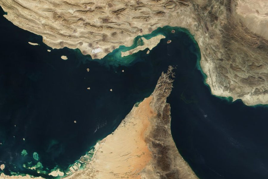 Əl-Cəzirə: Hörmüz boğazının blokadası İranı geri çəkilməyə məcbur edə bilmədi