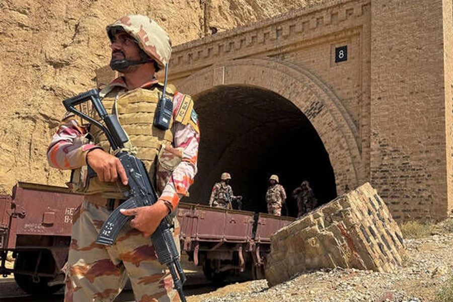 Pakistanda terror: Çox sayda ölən və yaralanan var