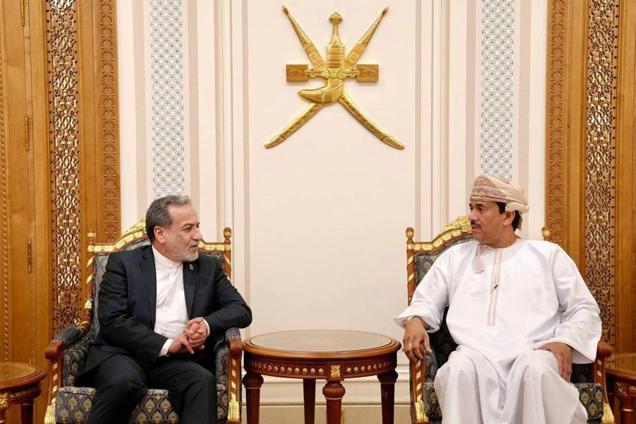 Əraqçi Oman sultanı ilə görüşüb