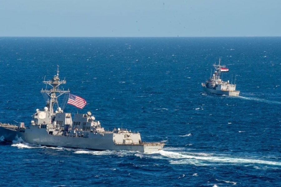 SEPAH Hind okeanında iki ABŞ gəmisini vurduğunu açıqladı
